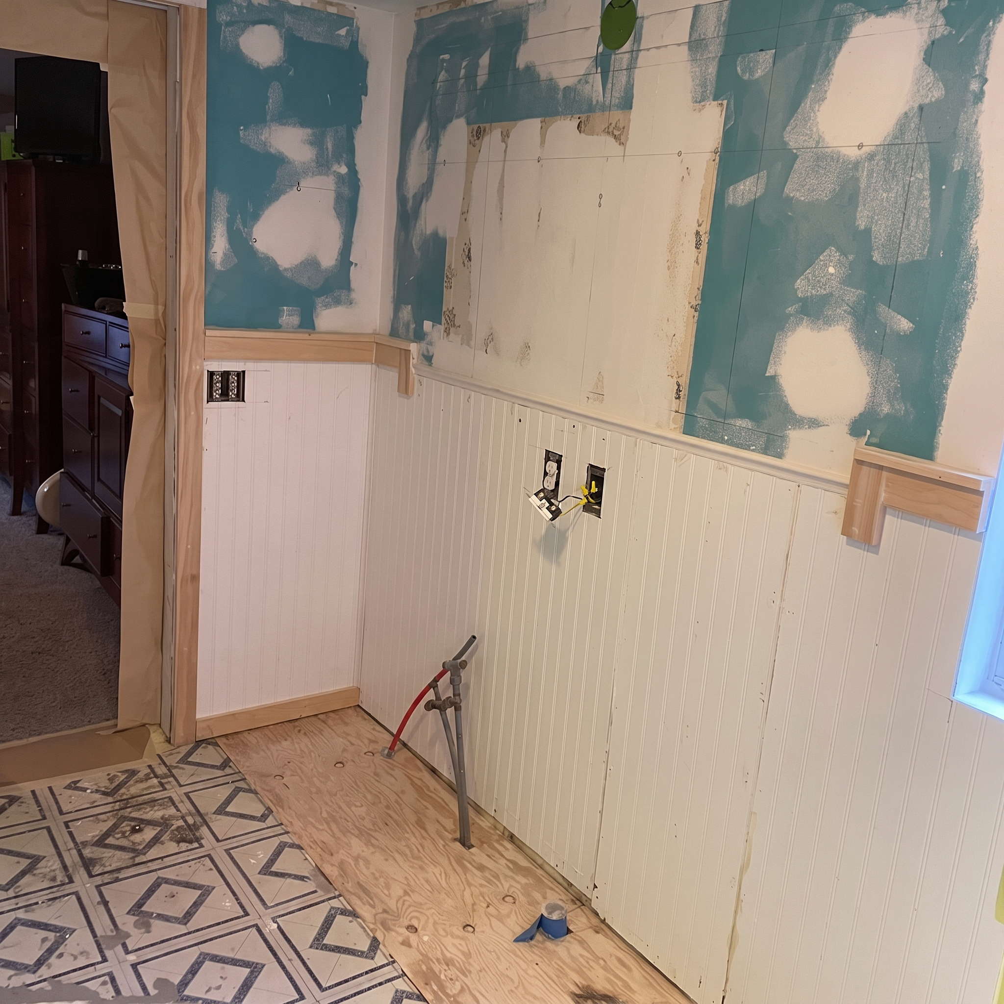 Bathroom remodel and repaint before 1